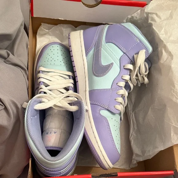 Ai Jordan 1 Mid ‘Purple Pulse’ - Picture 3 of 4